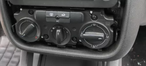 VW Golf 5 Eos Steuergerät Klimaanlage Klimabedienteil 1K0820047HM /JN Heizung q2 (156156)