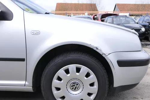 VW Golf 4 Kotflügel vorne rechts silber LA7W grau reflexsilber  (156168)