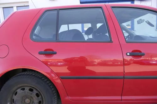 VW Golf 4 Limousine Limo Tür hinten rechts rot LP3G (KEINkombi)