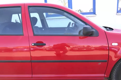 VW Golf 4 Bora Tür vorne rechts Beifahrertür 4/5-Türer+ Kombi Avant rot LP3G (156319)