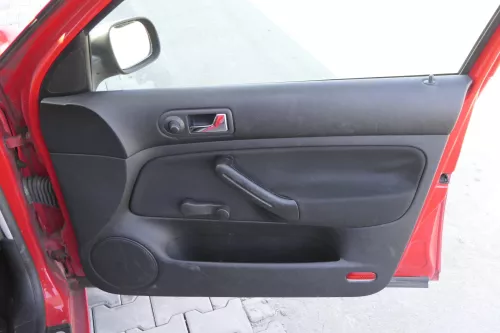 VW Golf 4 1J Limousine Türverkleidung Verkleidung Tür vorne hinten links rechts (156323)