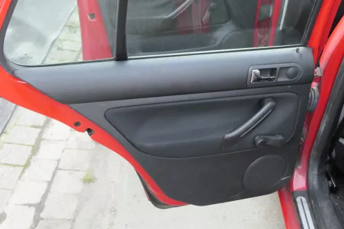 VW Golf 4 1J Limousine Türverkleidung Verkleidung Tür vorne hinten links rechts (156323)