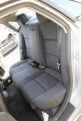 Audi A4 B6 B7 8E Limousine Sitz Rückbank Rücksitzbank hinten schwarz Ski durchre (156342)