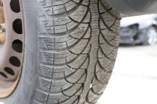  4x A4 B5 A6 4B Passat 3BG Felgen Reifen Winterreifen M+S 195/65 R15 91T 5-8mm (156476)