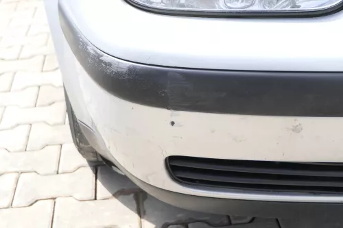 VW Golf 4 Stoßstange vorne Stoßfänger vorn vorne silber LB7Z satinsilber c (156539)