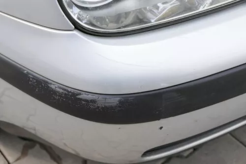 VW Golf 4 Stoßstange vorne Stoßfänger vorn vorne silber LB7Z satinsilber c (156539)