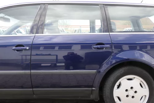 VW Passat 3B 3BG Kombi Variant Tür hinten links blau LB5N indigoblau
