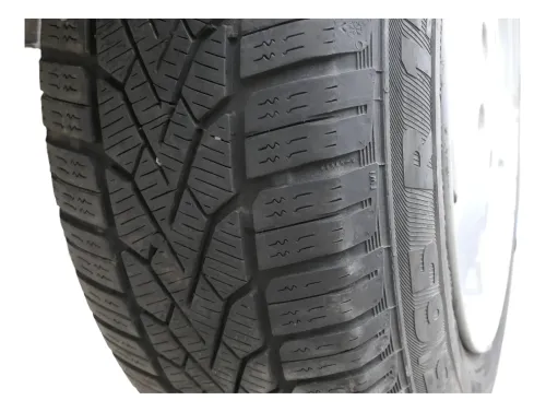 4x Audi A4 100 Alufelgen 195/65 R15 91T Winterreifen Reifen 3-6mm 441601025S (156573)