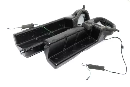 Audi A8 4D Box Lautsprecher Halter Nokia 4D0035381 vorne links + rechts