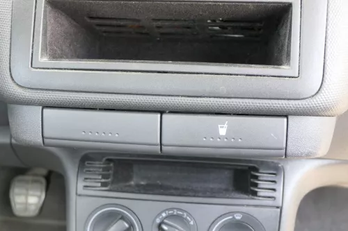 Seat Arosa VW Lupo Becherhalter Dosenhalter unten geschraubt schwarz 1 (157057)