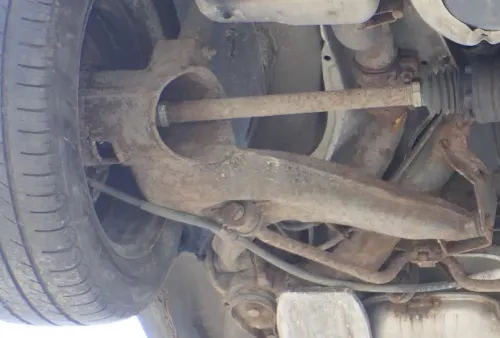 VW Golf 3 Syncro Quattro Allrad Achsschenkel Radlagergehäuse hinten links Querle