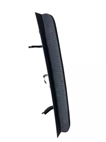 Iveco Daily Stoßstange hinten Heckstoßstange Stoßfänger Stufe Trittstufe PDC