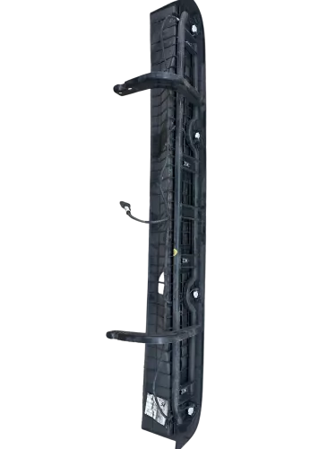 Iveco Daily Stoßstange hinten Heckstoßstange Stoßfänger Stufe Trittstufe PDC  (157309)