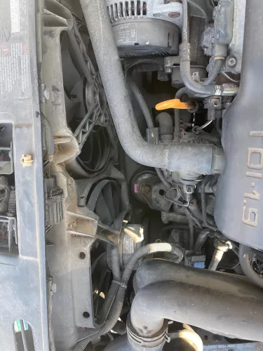 VW Golf 3 Schloßträger mit Kühler Doppellüfter Halter 1,9 TDI 66kw  (157317)