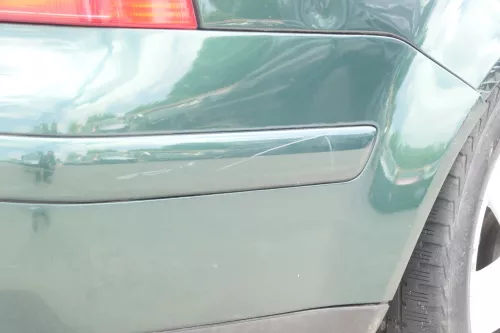 VW Bora Limousine Stoßstange hinten Heckstoßstange grün LC6M bright (157467)