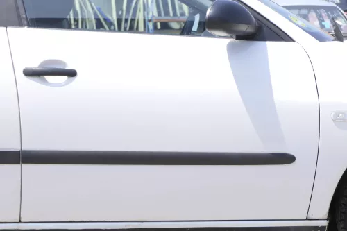 Seat Ibiza 6L Tür Beifahrertür 4/5-Türer vorne rechts weiß LB9A (157641)