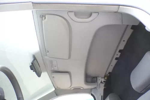VW Caddy 2k Himmel Decke Dachhimmel Dach oben grau vorne Ablagefach Staubehälter (157687)
