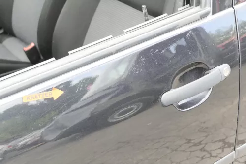 VW Golf 4 Bora Tür vorne links Fahrertür 4/5-Türer Kombi Variant schwarz LC9Z 82 (157739)