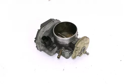 Audi A4 B5 Passat 3B Drosselklappe 078133063AK 2.4 2,8 AGA AJG APC ACK AGE Motor