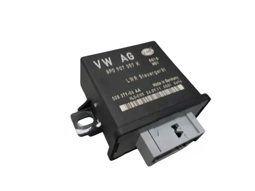 VW Scirocco 3 automatische Leuchtweitenregulierung LWR Steuergerät 8P0907357K