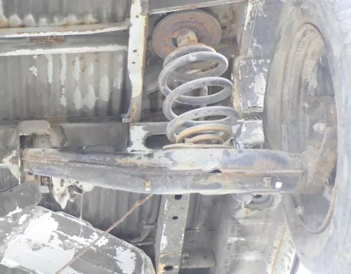 VW T4 Achse hinten rechts Hinterachse Achsschenkel Radlager Trommelbremse Bremse (158415)