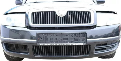 Skoda Superb 3U Stoßstange vorne Frontstoßstange schwarz LF9R
