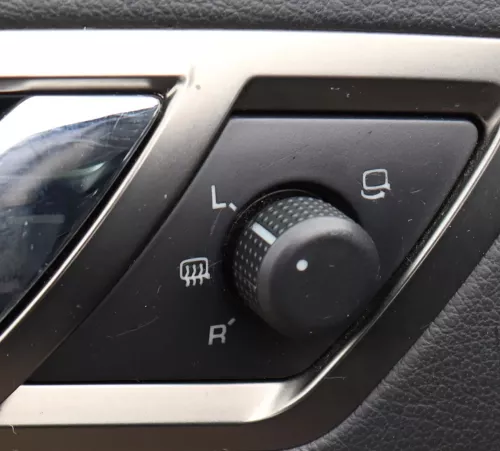 Skoda Superb 3U ektrischer Spiegel Schalter vorne links Spiegelschalter 3U195956