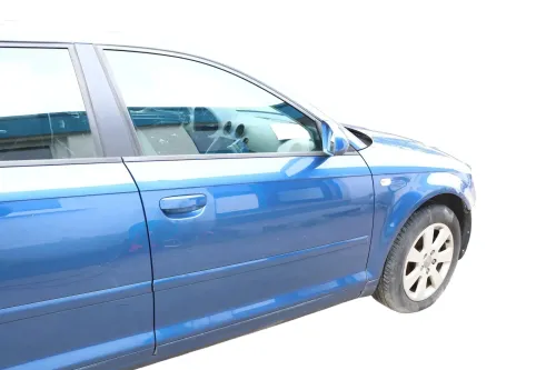 Audi A3 8P 4/5 Türer Tür vorne rechts Beifahrertür Türblatt blau LZ5C mauritiusb (158487)