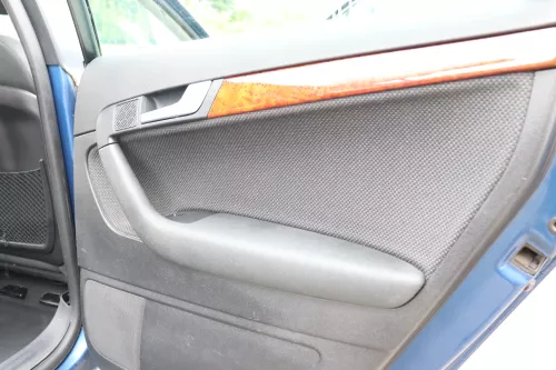 1x Audi A3 8P Türverkleidung Verkleidung Tür hinten rechts 4/5-Türer Holz