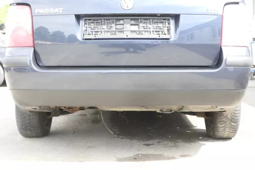 VW Passat 3BG Kombi Variant Stoßstange hinten Heckstoßstange grau blau LC5F