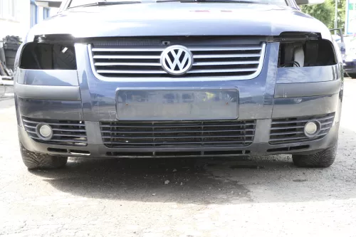 VW Passat 3BG Stoßstange vorne Frontstoßstange Stoßfänger grau blau LC5F (158591)