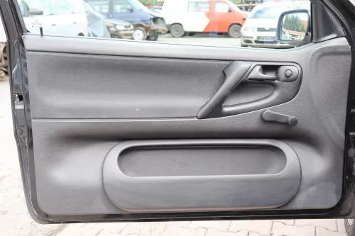 VW Polo 6N Türverkleidung Verkleidung Tür vorne links + rechts 2/3-Türer off-bla