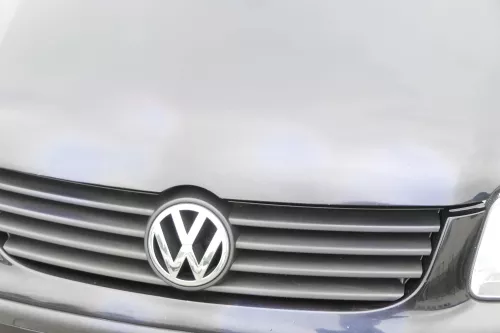 VW Polo 6N2 Motorhaube Haube vorne Klappe schwarz L041 uni (158924)