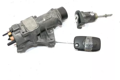 VW Passat 3B Schloßsystem 1x Türschloß 1x Schlüssel Schloß Tür Zündschloß (159140)