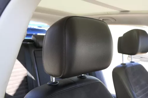 1x VW Passat 3C B7 Kopfstütze Sitz Sitze vorne rechts oder links braun naturbrau (159217)