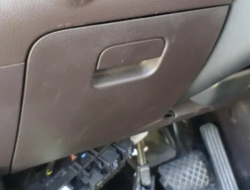 VW Passat 3C Verkleidung Fach Blende Abdeckung Handschuhfach links braun