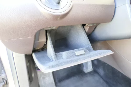 VW Passat 3C Verkleidung Fach Blende Abdeckung Handschuhfach links braun (159223)