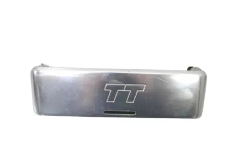 Audi TT 8N Blende für radio um MIttelkonsole Abdeckung Logo Zeichen Alu silber (159579)
