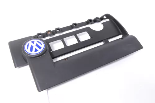 VW Bora Golf 4 Motorabdeckung 1,4 16V BCA 55kw 75PS Abdeckung Motor 036103925BN (159714)