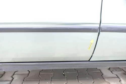 Audi 80 90 Limousine Stufenheck Tür hinten rechts Rahmen Türblatt grün LY6N ohne (159843)