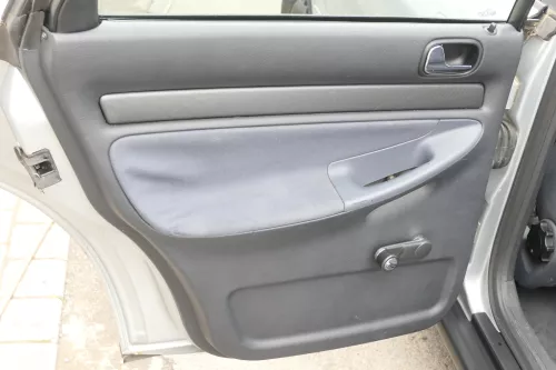 4 Stück Audi A4 B5 Türverkleidung Verkleidung Tür vorne hinten rechts links  (160175)
