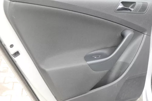 VW Passat 3C Variant Türverkleidung Verkleidung Tür hinten links schwarz (160267)