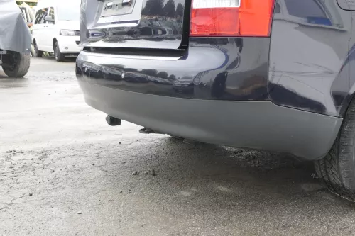 Audi A4 8E B6 Kombi Avant Stoßstange hinten mit Spoiler blau LZ5L PDC (160440)