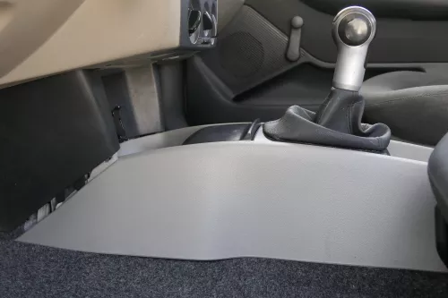Skoda Fabia 6Y Mittelkonsole Mitteltunnel um Schaltung 6Y0863242  QZY grau (160670)