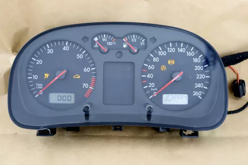 VW Golf 4 Tacho Tachometer Kombiinstrument 272.000km 1J0919861D 1,6-2,8 (160766)