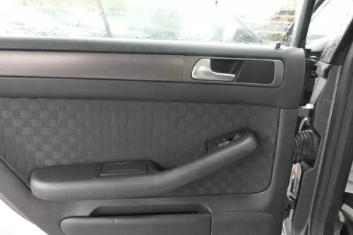 Audi A6 4B Türverkleidung Verkleidung Tür vorne hinten links rechts soul schwar