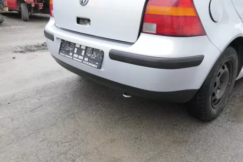 VW Golf 4 Limousine Stoßstange hinten Heckstoßstange Stoßfänger silber LB7Z grau (161082)
