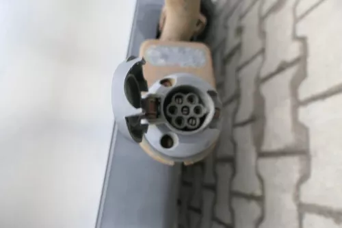VW Polo Kombi 6KV feste starre Anhängerkupplung mit Kabelbaum (161149)