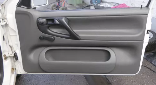 VW Polo 6N Türverkleidung Verkleidung Tür vorne rechts 2/3-Türer grau i (161261)