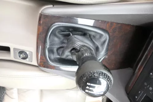 Audi A6 4B Schaltknauf Schaltsack Schaltknüppel original 6-Gang Leder schwarz (161393)